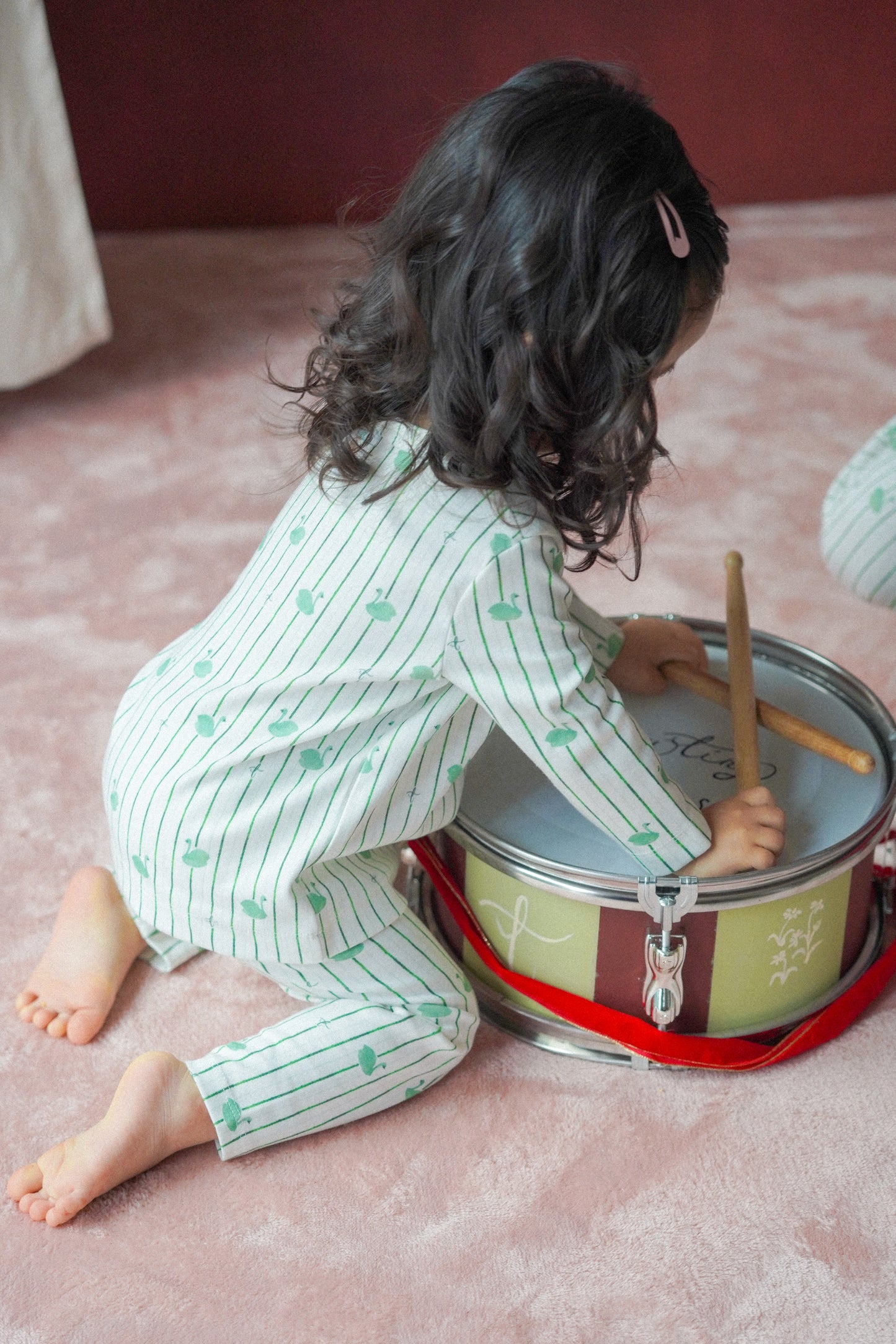 Long Sleeve T-Shirt - Swan