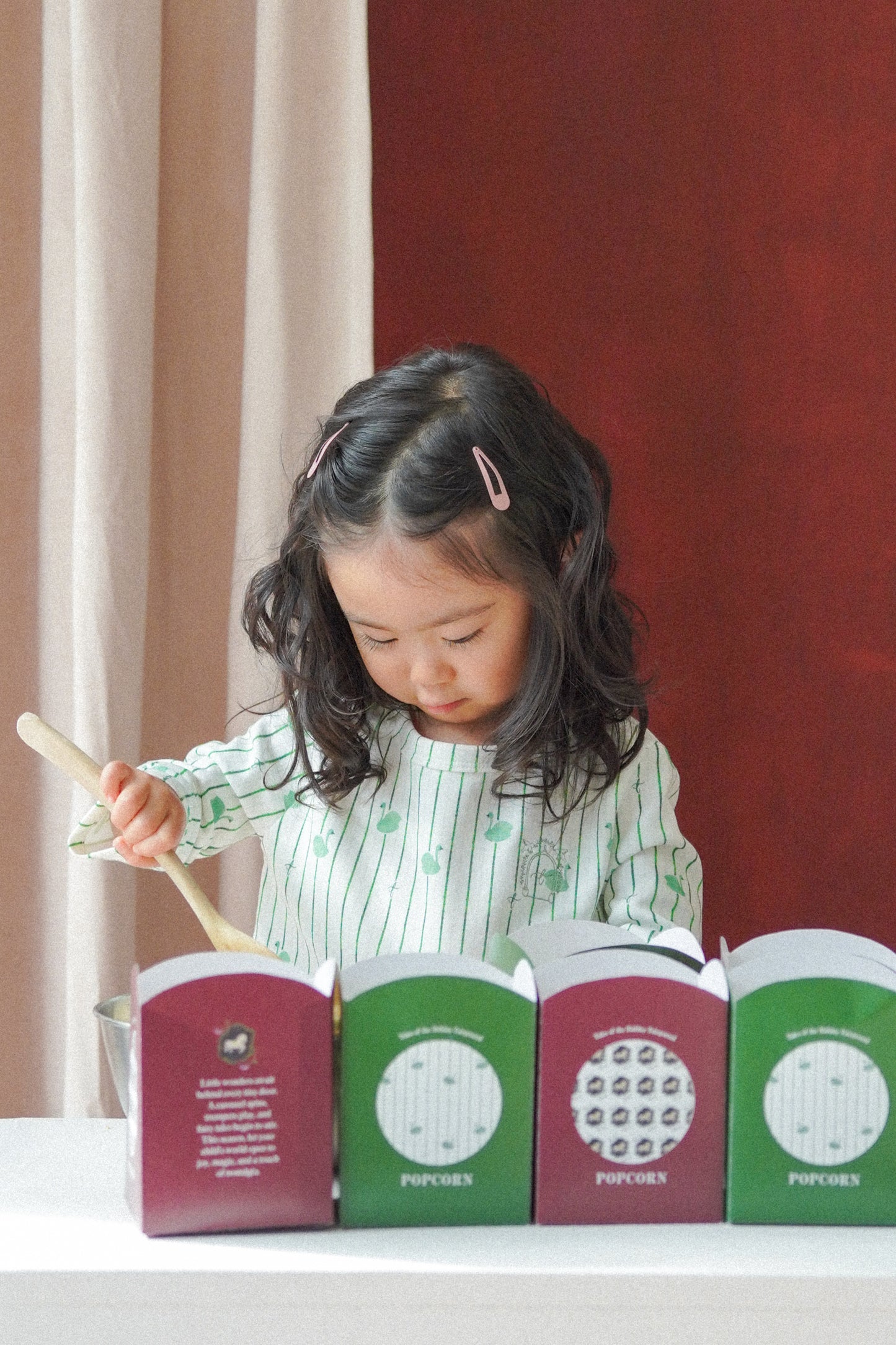 Long Sleeve T-Shirt - Swan