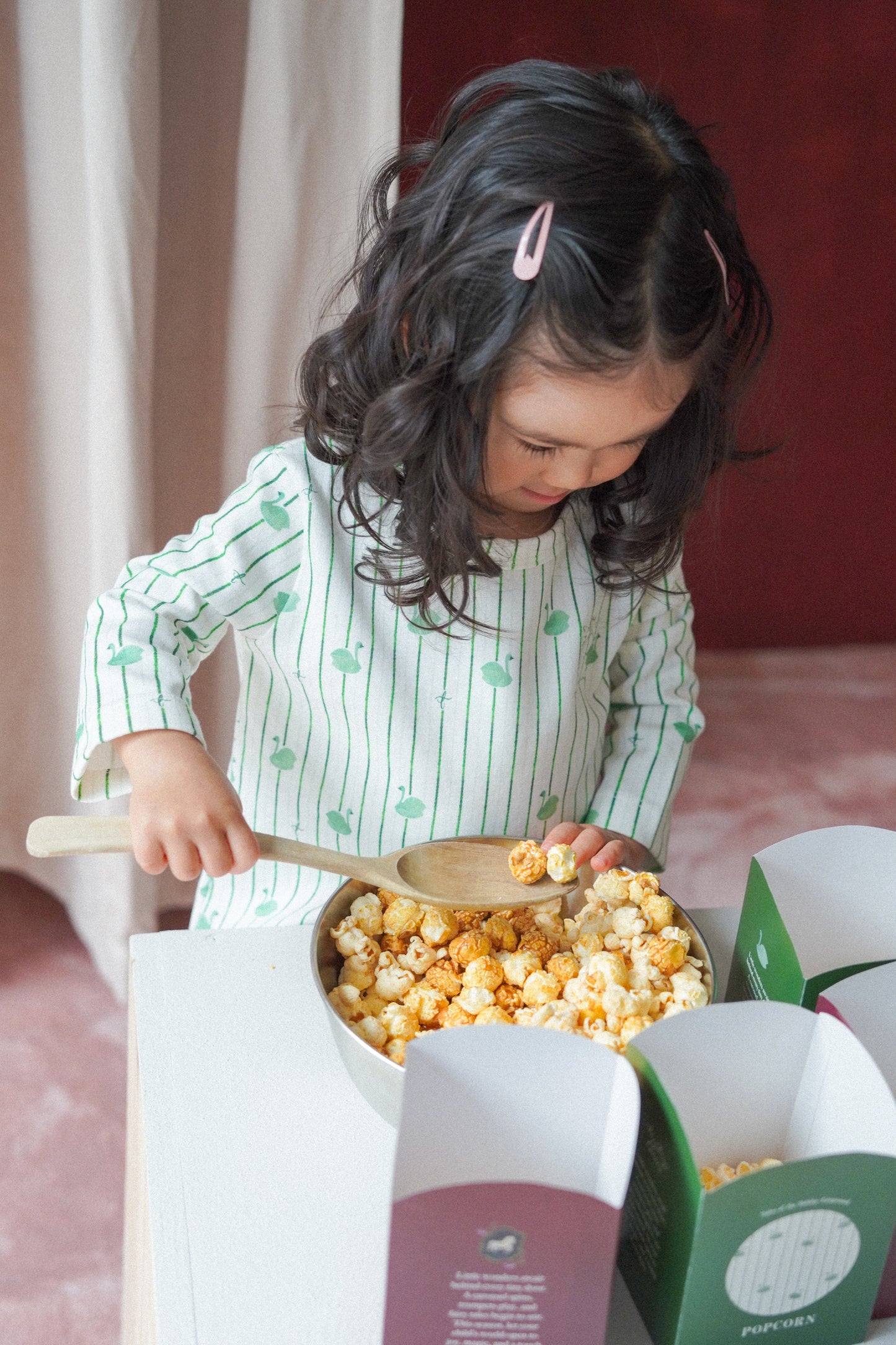 Long Sleeve T-Shirt - Swan