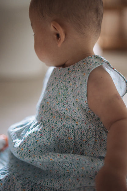 Sleeveless Dress - Flower